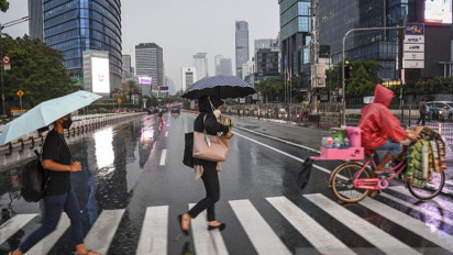 Prakiraan Cuaca BMKG Hari Ini, Minggu 23 Oktober 2022 : Hujan Merata di Seluruh Jakarta