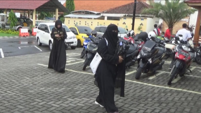 Korban Investasi Bodong Istri Kades di Jombang, Ajukan Bukti Transfer Miliaran Rupiah