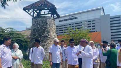 Peringati Hari Santri, Gerindra Jatim Napak Tilas Penjara Tempat KH Hasyim Asy'ari Pernah Ditahan Belanda