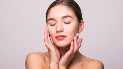 Bahan Alami yang Bisa Dipakai Sebagai Skincare, Murah dan Bikin Wajah Nampak 'Glowing', Tapi...