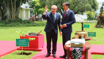 PM Palestina Tanam Pohon Meranti di Istana Bogor