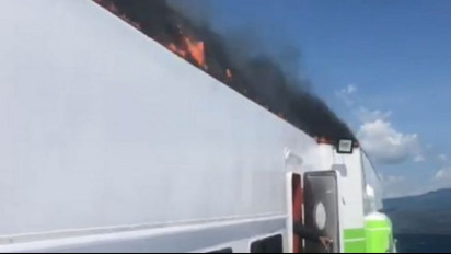 Kapal Cepat Terbakar di Perairan Pulau Timor