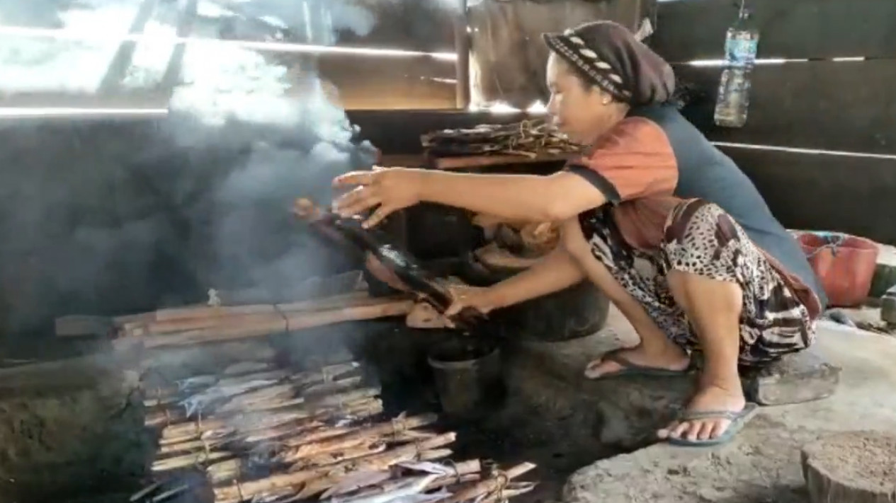Gurihnya Ikan Asap Katapai, Kuliner Khas Buton Utara
            - galeri foto