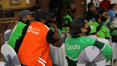 Pengemudi Ojol Se-Surabaya Dapat Bantuan BBM, Total Nilainya 8,9 Miliar