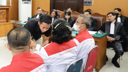 Sidang Pemeriksaan Saksi dengan Terdakwa Bharada E Sempat Berhenti Dua Kali Akibat Pengunjung Live Menggunakan Handphone