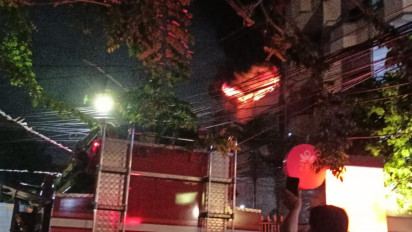 Rumah di Mangga Besar Terbakar, 12 Damkar Dikerahkan
