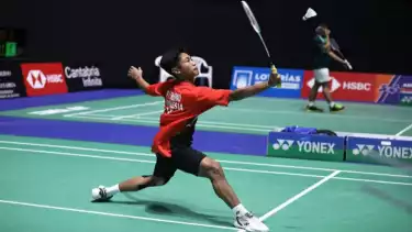 Tunggal putra Indonesia Prahdiska Bagas Shujiwo melaju ke babak ketiga Kejuaraan Dunia Junior