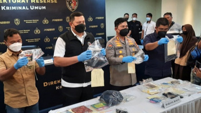 Siti Elina Penerobos Istana Ambil Pistol Milik Pamannya yang Eks Anggota TNI