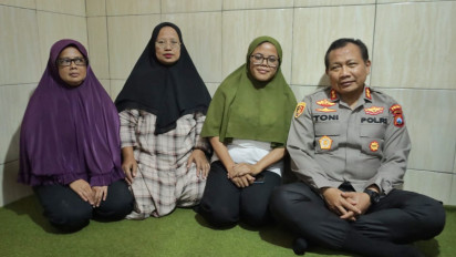 Turut Berduka, Kapolda Jatim Kunjungi Rumah Keluarga Tragedi Kanjuruhan di Kota Malang