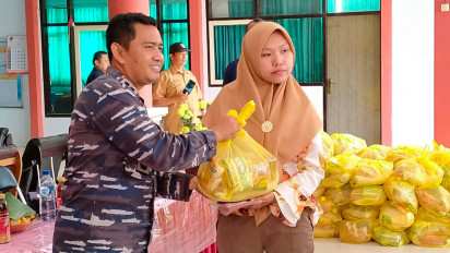 Bantuan Paket Sembako untuk Korban Banjir di Banyuwangi Terus Digelontorkan