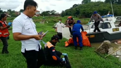 Heboh Dikira Boneka, Ternyata Jasad Seorang Pria Mengambang di Waduk Jatigede Sumedang