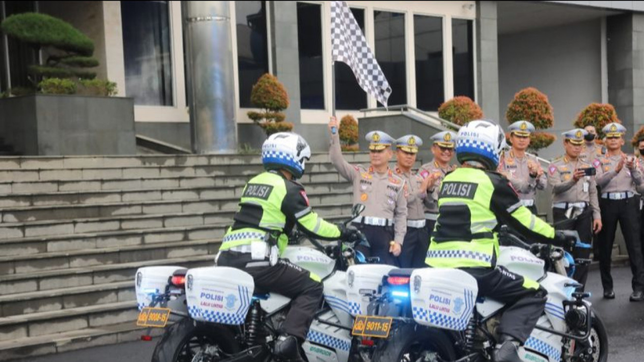 Korlantas Polri Kirim Ratusan Personel Pengamanan KTT G20
            - galeri foto