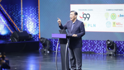 Luhut Bantah Investor Kereta Api Cepat dari China: Mana Aja yang Ngasih Keuntungan