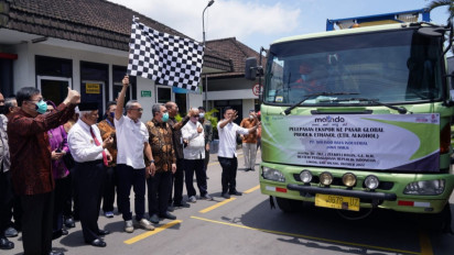 Menteri Perdagangan Zulkifli Hasan Lepas Ekspor 744.000 Liter Etanol Senilai USD 818.400 atau Setara Rp12,7 Miliar