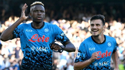 Semakin Berjaya, Napoli Berhasil Bungkam Menang telak 4-0 atas Sassuolo Jadi Puncak Klasemen