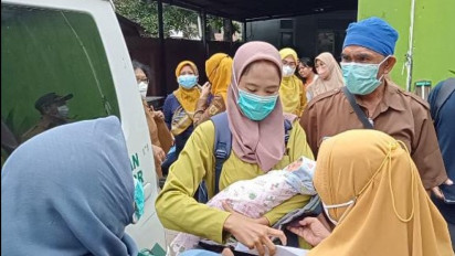 Lagi Nyari Kucing, Warga Cicadas Bogor Malah Temukan Bayi di Dalam Tas 