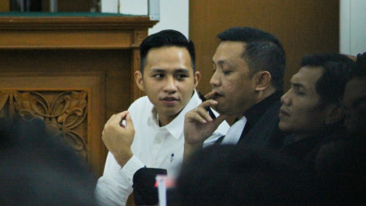 Beda Keterangan Susi dan Deden Soal Status Anak Bungsu Putri Candrawathi, Kandung atau Adopsi?