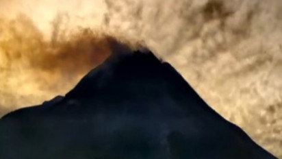 Gunung Merapi Kembali Alami Kegempaan Guguran 12 Kali