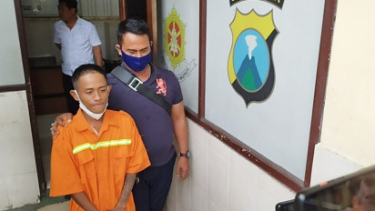 Pelaku Residivis Empat Kali Masuk Penjara, Copet Tas Peziarah di Makam Sunan Ampel Surabaya