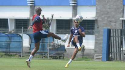 Latihan Persib Bandung Masih Belum Dipimpin Luis Milla