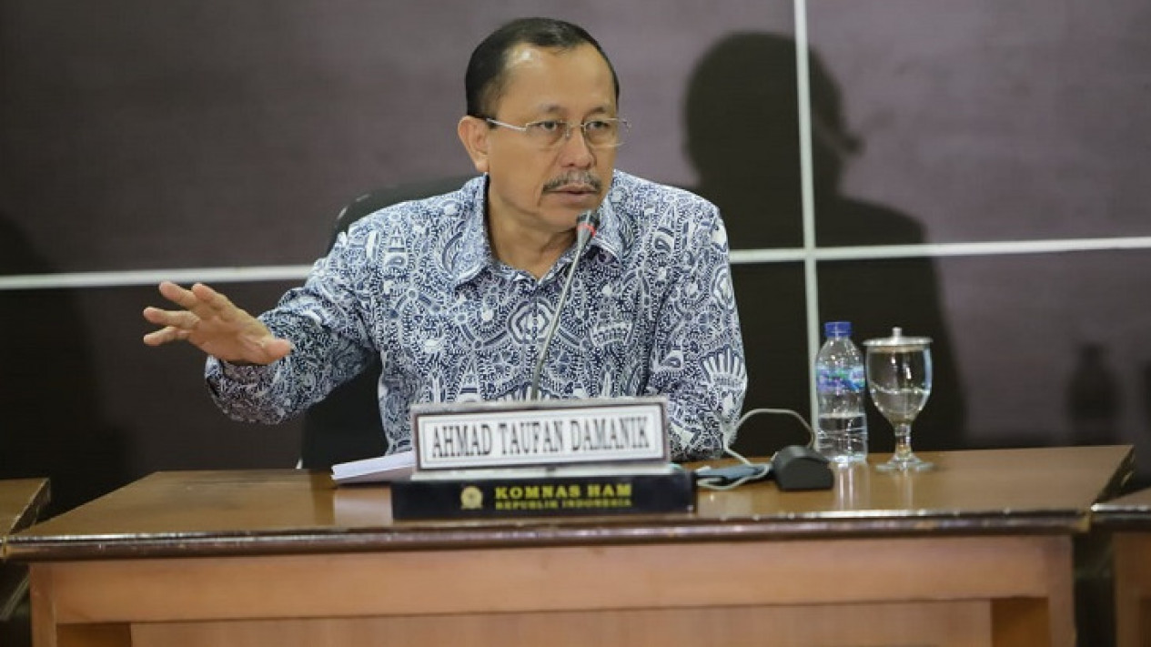 Hari Ini Komnas HAM Serahkan Laporan Hasil Investigasi Tragedi Kanjuruhan ke Presiden RI Melalui Menko Polhukam
            - galeri foto