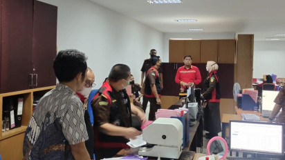 Kejati Lampung Geledah Kantor BPPRD Bandar Lampung, Dalami Perkara Korupsi Retribusi Sampah