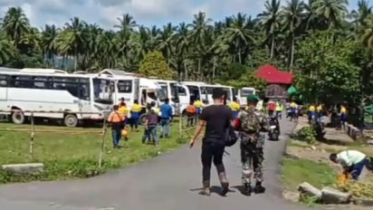 Tambang Emas Ingkar Janji, Warga Desa Blokir Jalan, Kendaran Dan Karyawan Tidak Diijinkan Melintas