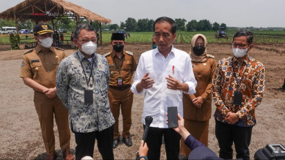 Lihat Lahan Tebu di Mojokerto yang Subur, Jokowi Targetkan 5 Tahun Kedepan Indonesia Swasembada Gula