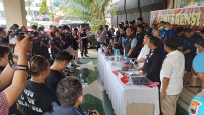 Sikat Duit Nasabah Bank hingga Ratusan Juta, Perampok Spesialis Pecah Kaca Lintas Provinsi Dibekuk Polisi