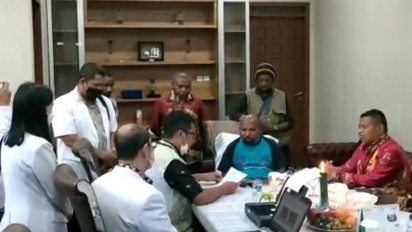 KPK Sita Sejumlah Dokumen dari 2 Kantor Swasta Terkait Dugaan Korupsi Lukas Enembe