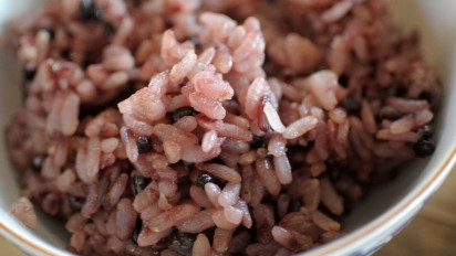 Walau Tidak Senikmat Nasi Putih, Nasi Merah Memiliki Segudang Manfaat Bagi Pengidap Diabetes