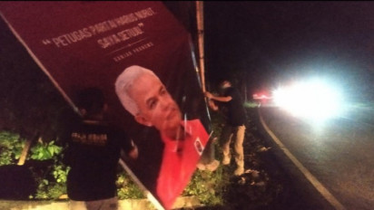 Ganjar Minta Baliho Bertuliskan “Petugas Partai Harus Nurut” Dicopot: Saya Nggak Tahu Siapa yang Pasang