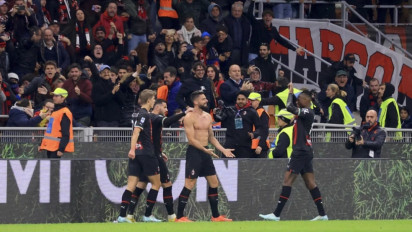 Bermain Hanya 20 Menit, Oliver Giroud Beri Kemenangan dengan Gol Penentu AC Milan 2-1 Kontra Spezia di Stadion San Siro