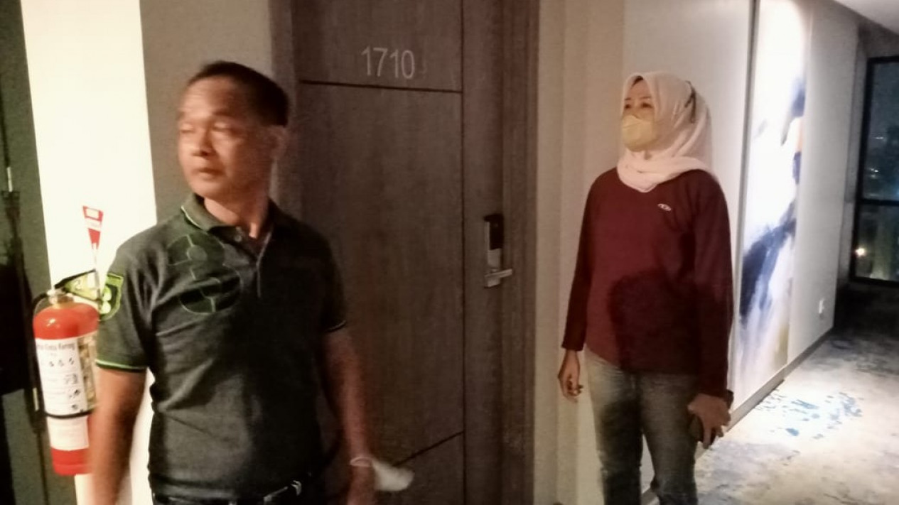 Video Wanita Kebaya Merah "Pemersatu Bangsa" Dibuat di Hotel L Surabaya
            - galeri foto