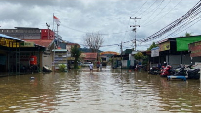 Banjir di Kota Singkawang Makin Meluas, Aktivitas Warga Mulai Terganggu