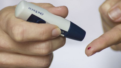 4 Kebiasaan yang Bisa Picu Diabetes di Usia Muda, Stop Jajan Sembarangan!