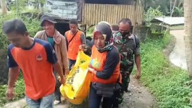 Jasad Pria dengan Tangan Diborgol dan Tanpa Kelamin Ditemukan Warga di Sungai Ciwulan Tasikmalaya