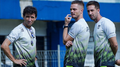 Pantau Kondisi Pemain Persib Bandung Setelah Berlatih Selama Sepekan, Luis Milla Gelar Game Internal