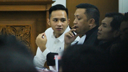 Fakta Menarik Bharada E Bertemu Ricky Rizal dan Kuat Ma'ruf di Sidang ...