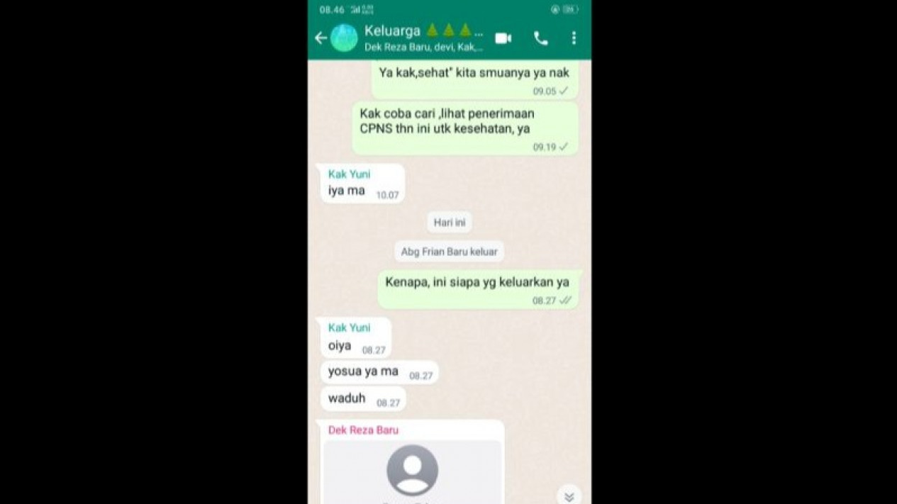 Aneh! Nomor Ponsel Brigadir J Keluar dari Grup WAG Keluarga
            - galeri foto