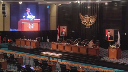 DPRD DKI Jakarta Gelar Rapat Paripurna Bahas APBD 2023 Bersama Pj Gubernur Heru Budi Hartono