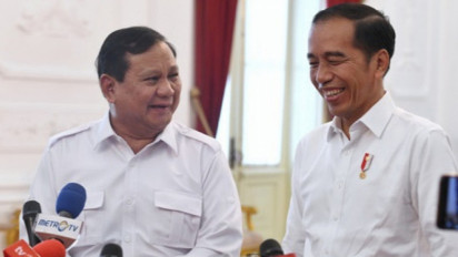 Ray Rangkuti: Dukungan Presiden Jokowi ke Prabowo Subianto Diduga untuk Jegal Pemilih Anies Baswedan