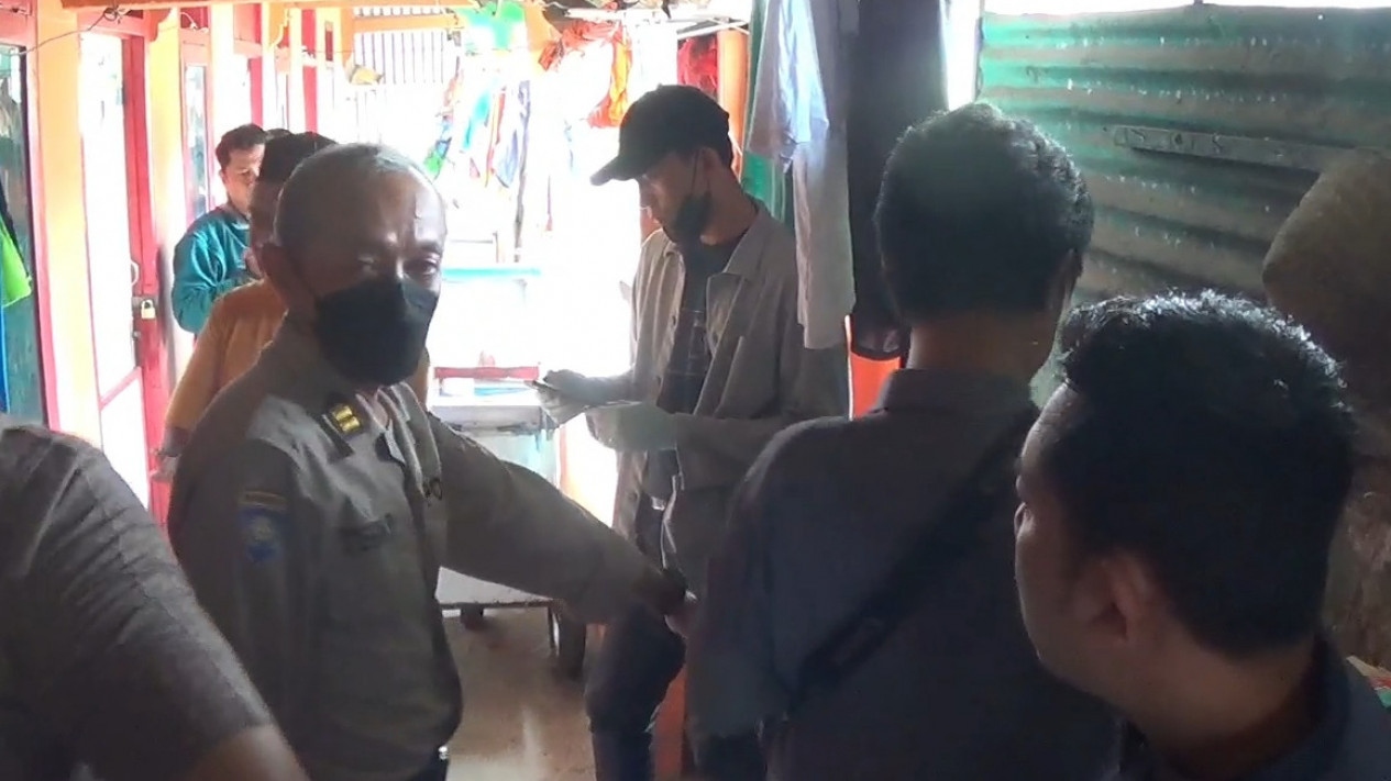 Selang Gas Tukang Cilok Bocor, 5 Orang Tersambar Api, 2 Diantaranya Anak-anak
            - galeri foto