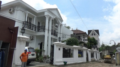 Sebulan Jelang Pernikahan Kaesang-Erina, Jalan ke Rumah Calon Mantu Jokowi Diaspal