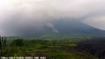 Alami Erupsi, Gunung Semeru Luncurkan Awan Panas Guguran Sejauh 4,5 Kilometer ke Arah Besuk Kobokan