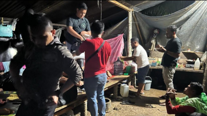 Satreskrim Polres Aceh Barat Grebek Tambang Emas Ilegal, 5 Terduga Pelaku Illegal Mining Dibekuk