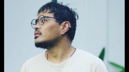 Usai Diserbu Fans NCT, Coki Pardede kembali Bela Tretan Muslim dengan Pasang Foto Member BTS