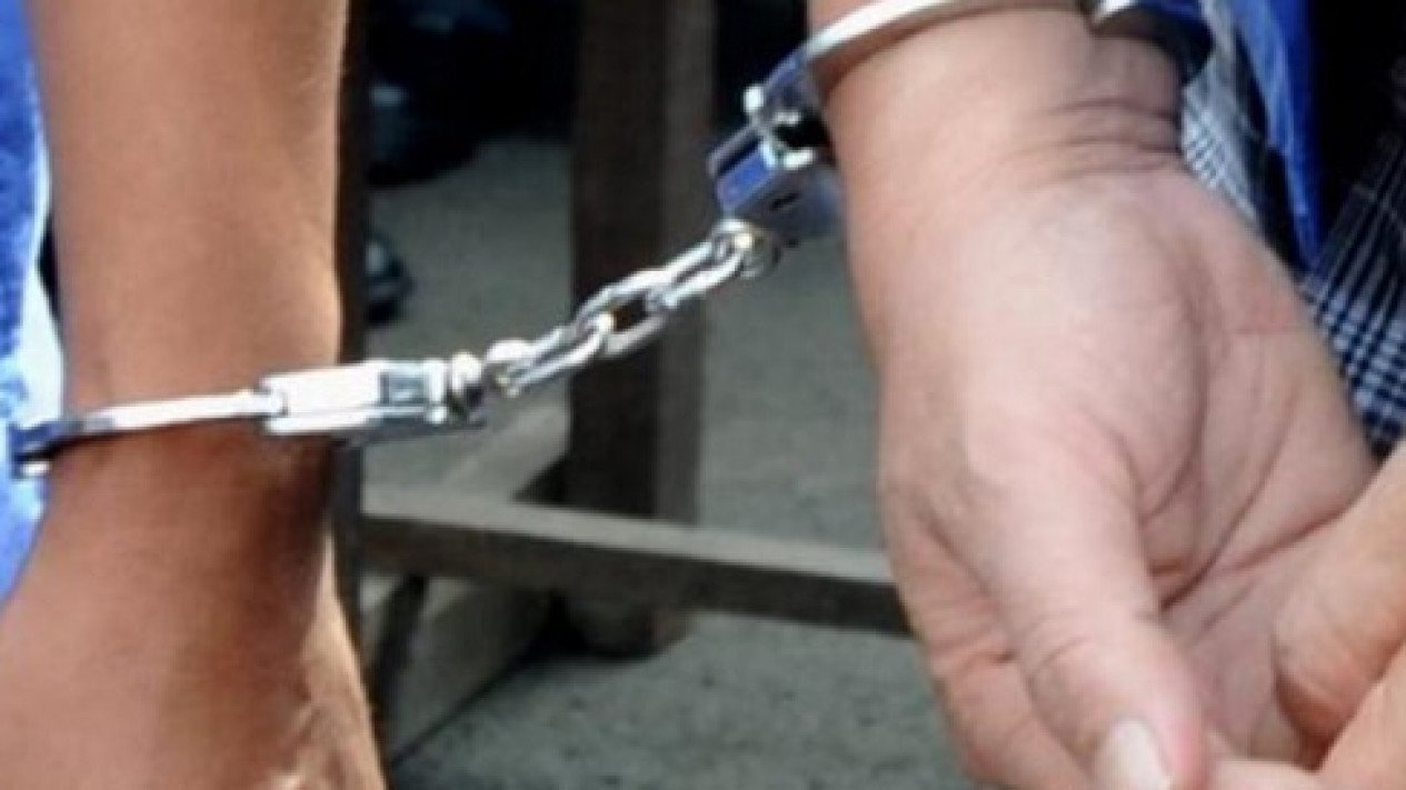 Polres Metro Tangerang Kota Sikat 3 Oknum Ormas, Pelanggarannya Diduga Pemerasan
            - galeri foto