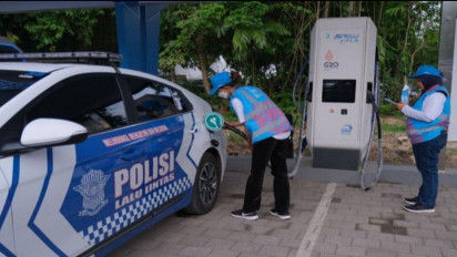 PLN Unit Induk Distribusi Bali I Wayan Udayana Layani Pengisian Baterai Kendaraan Listrik KTT G20 Selama 24 jam