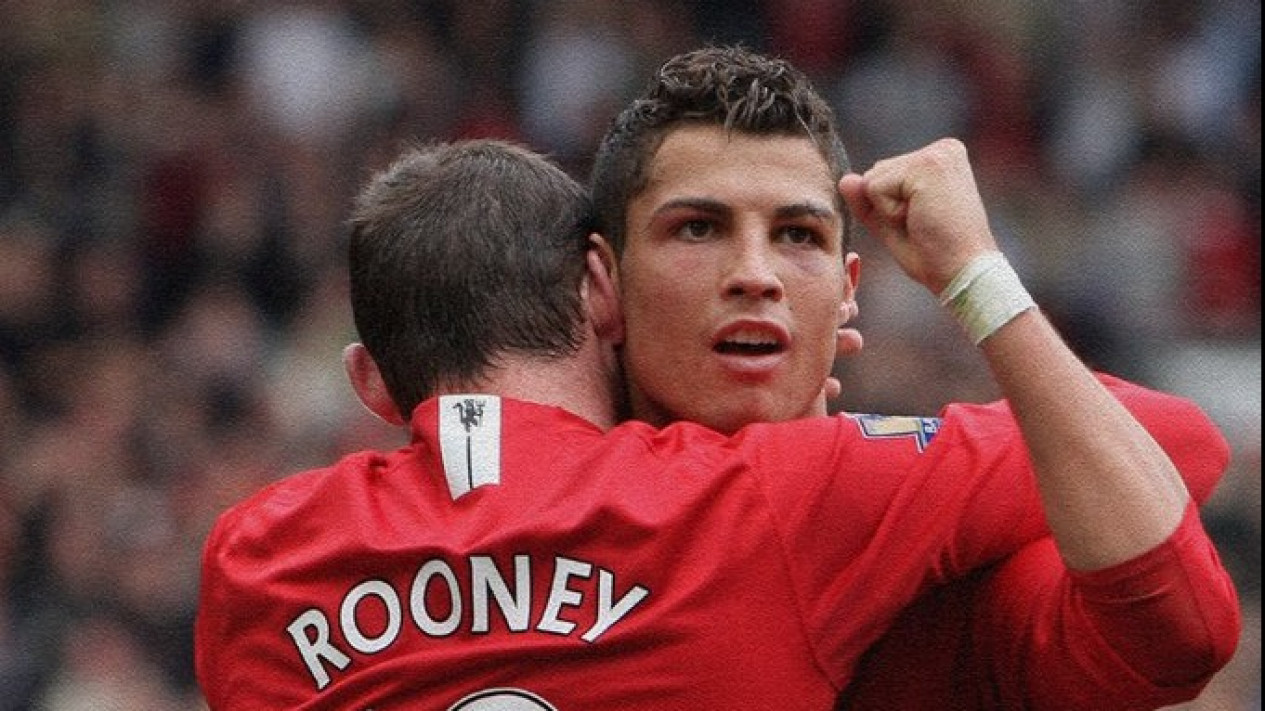 Ronaldo Respons Kritik Wayne Rooney
            - galeri foto